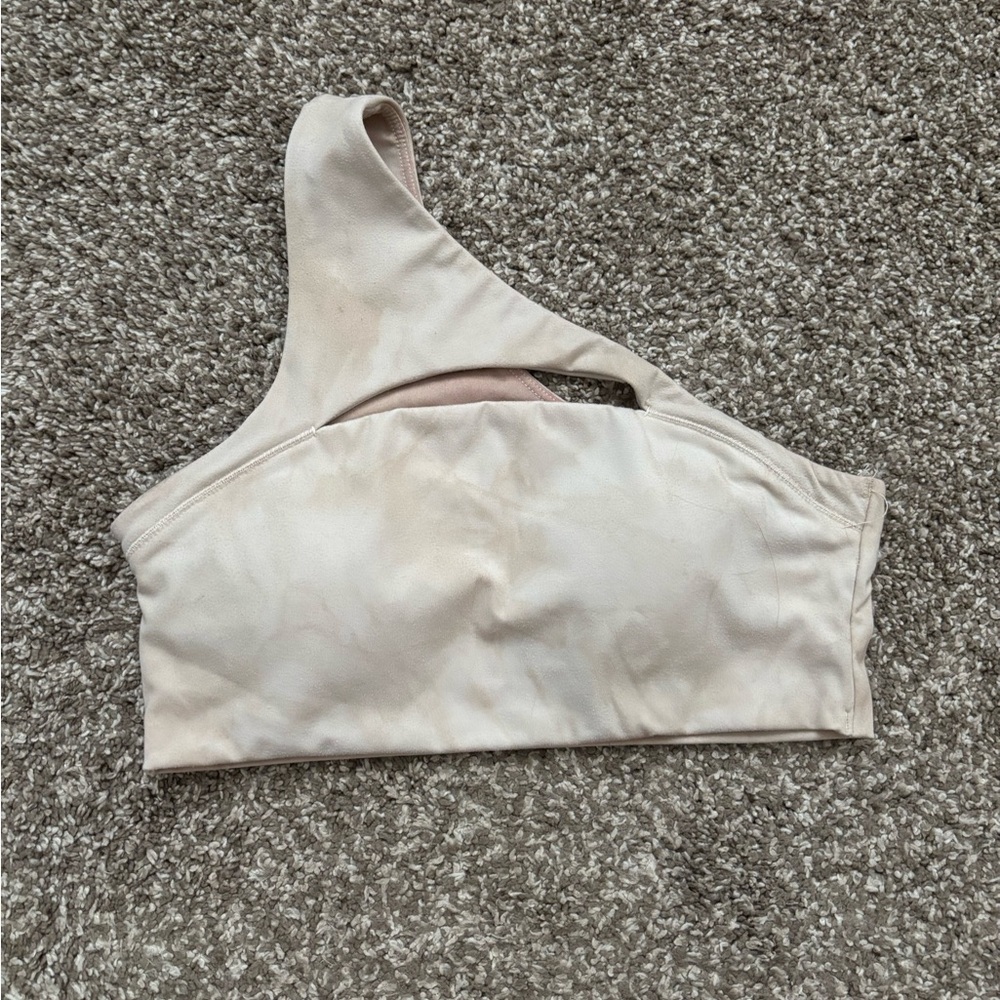 Alphalete Cream Sports Bra